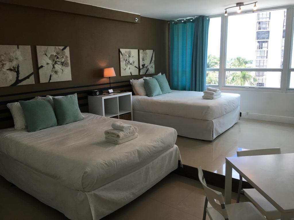 Collins Apartments By Design Suites Miami Beach Bagian luar foto