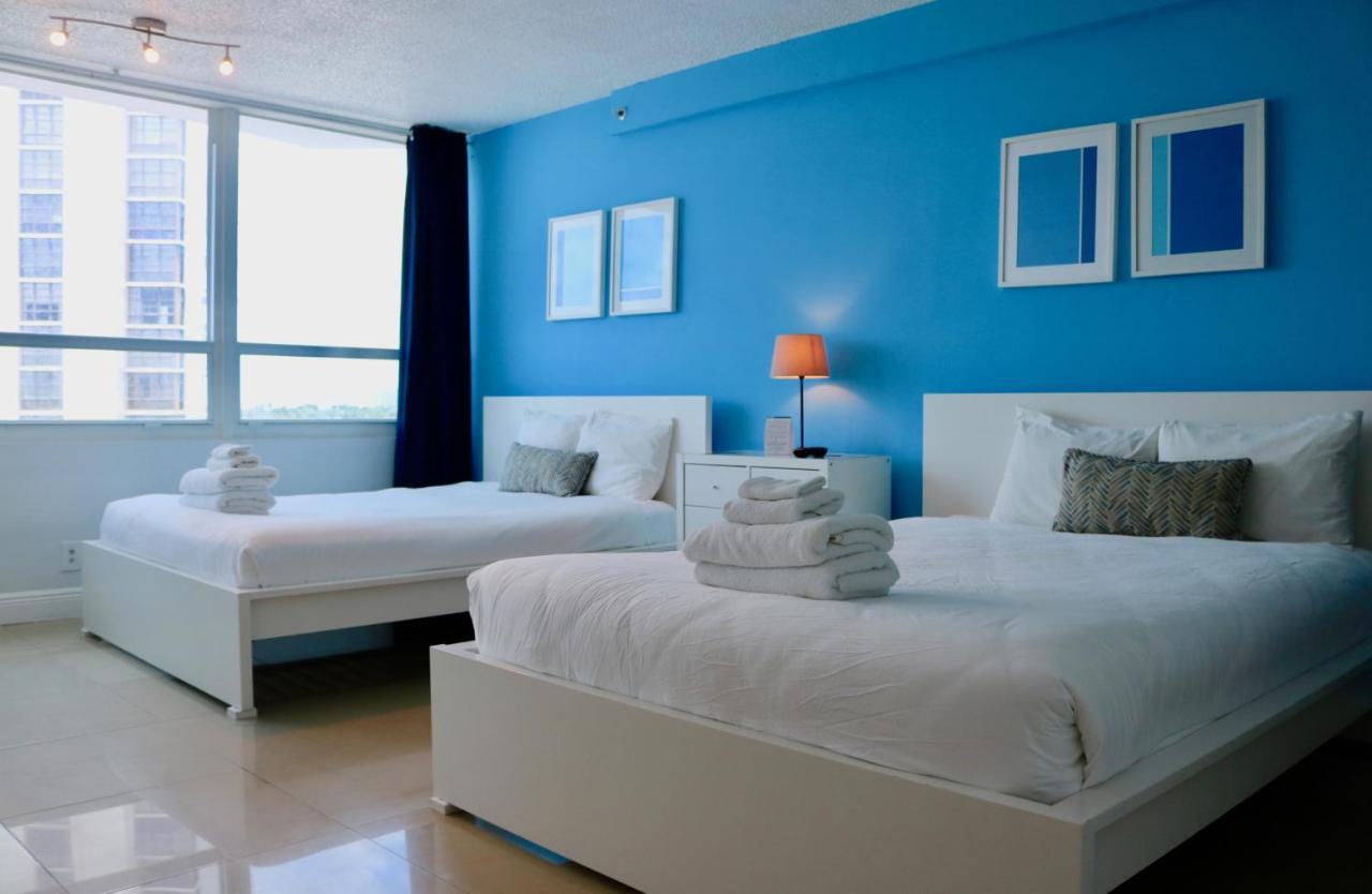 Collins Apartments By Design Suites Miami Beach Bagian luar foto